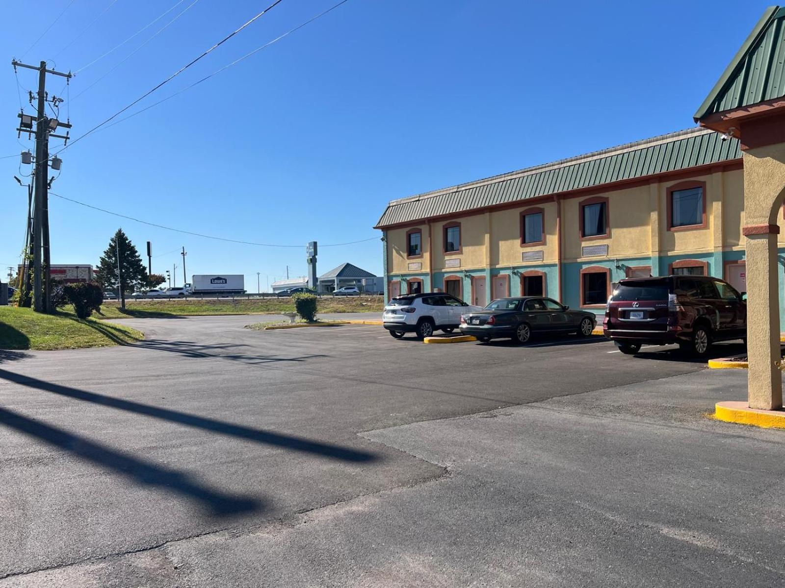 Quality Quarters Inn By Oyo Richmond Ky I-75 Buitenkant foto
